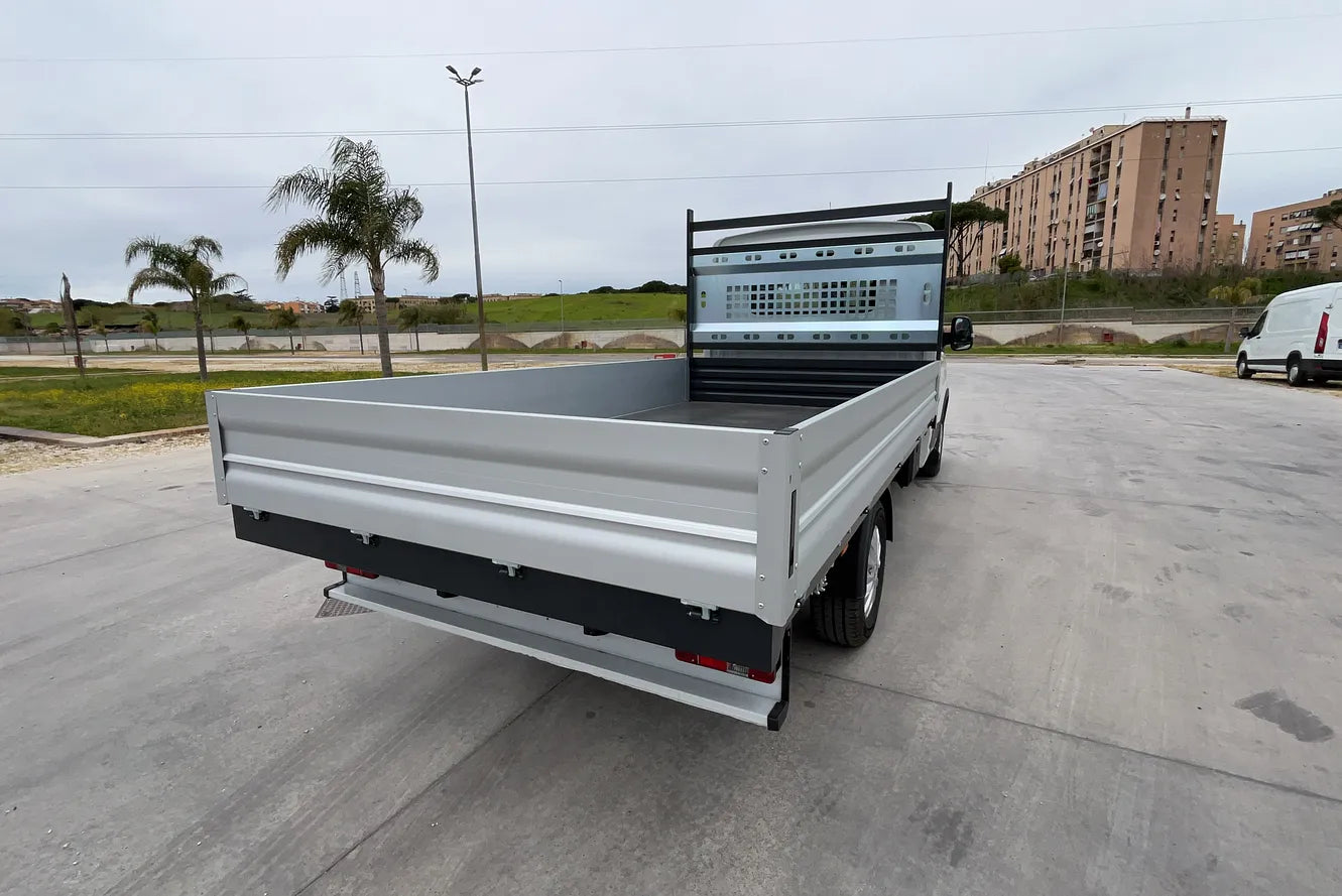 Maxus Deliver 9 Allestiti