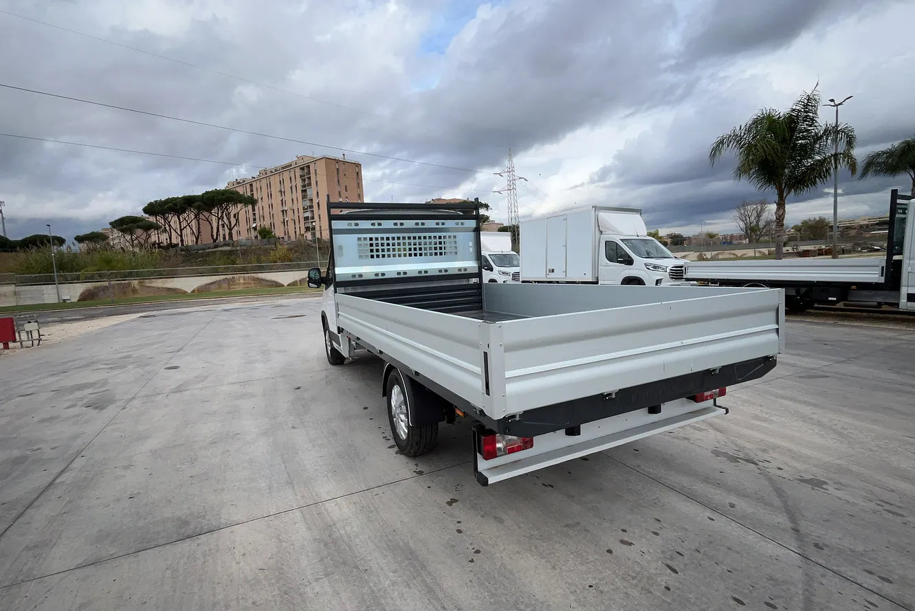 Maxus Deliver 9 Allestiti