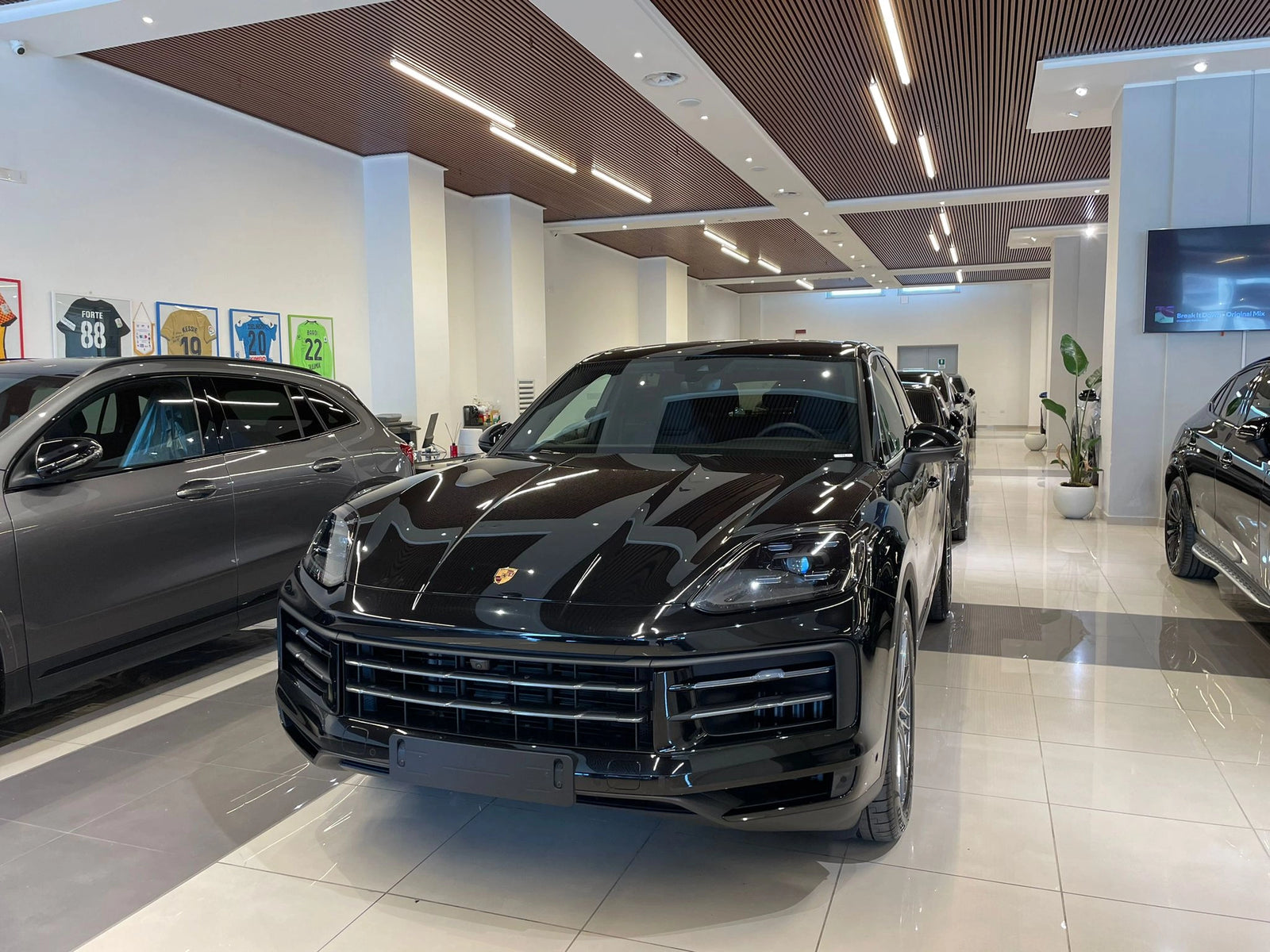 Porsche Cayenne III 2023