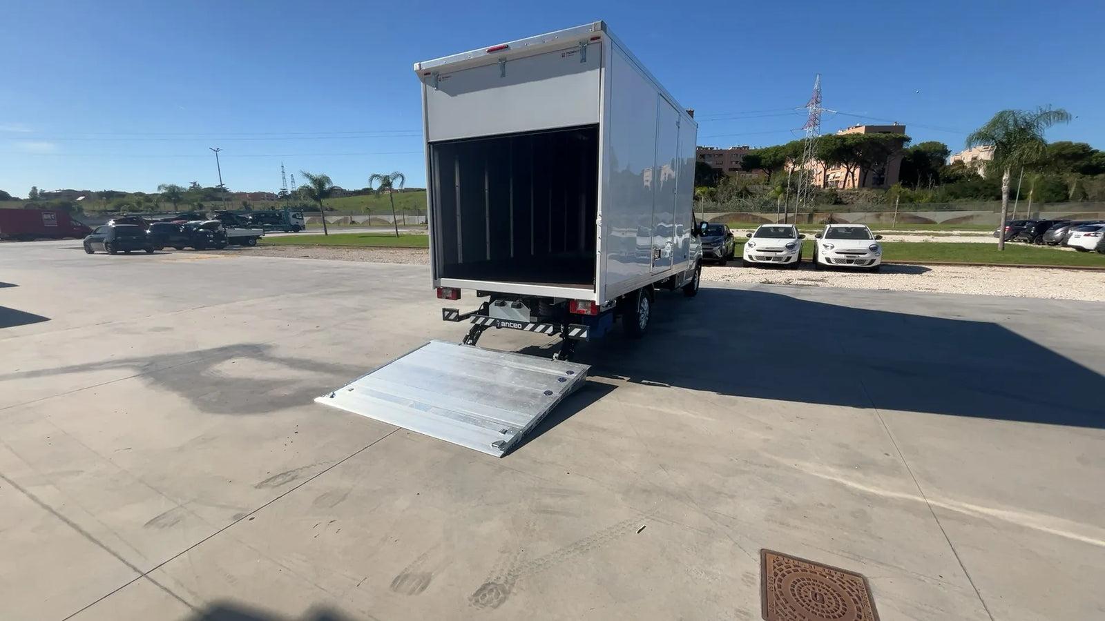 Maxus Deliver 9 Allestiti
