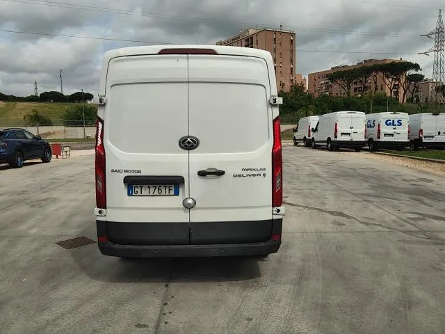 Maxus Deliver 9
