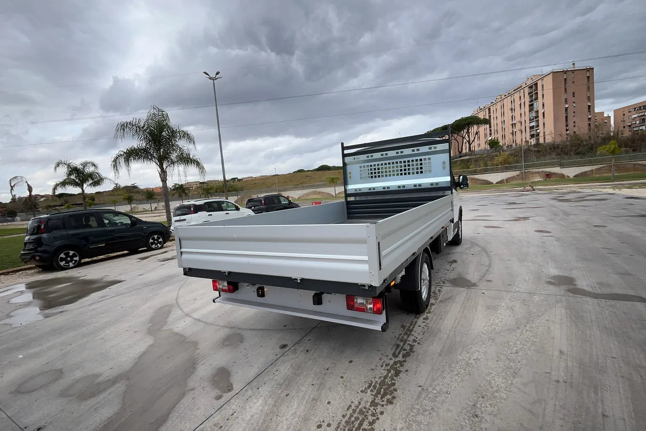 Maxus Deliver 9 Allestiti