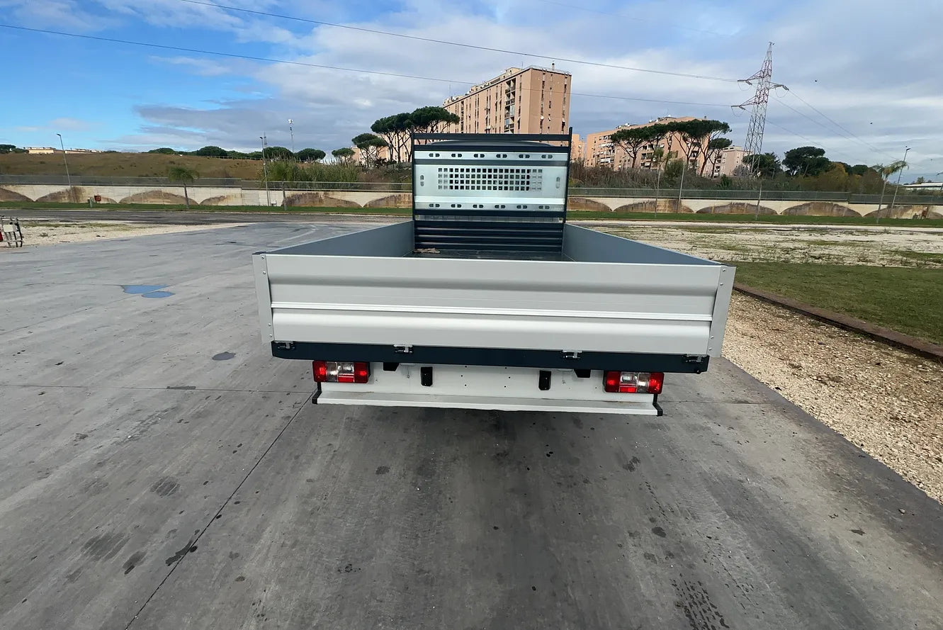 Maxus Deliver 9 Allestiti