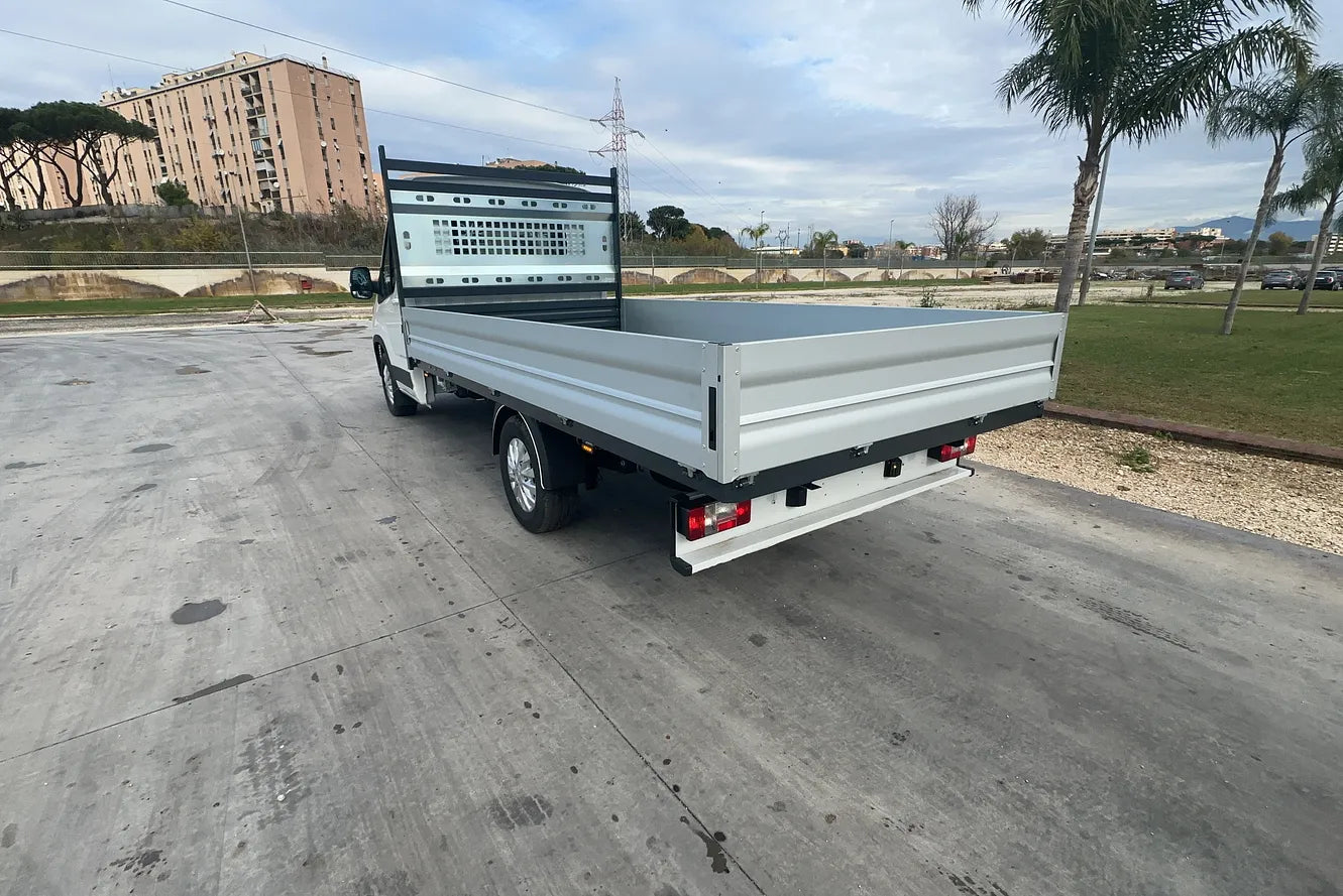 Maxus Deliver 9 Allestiti