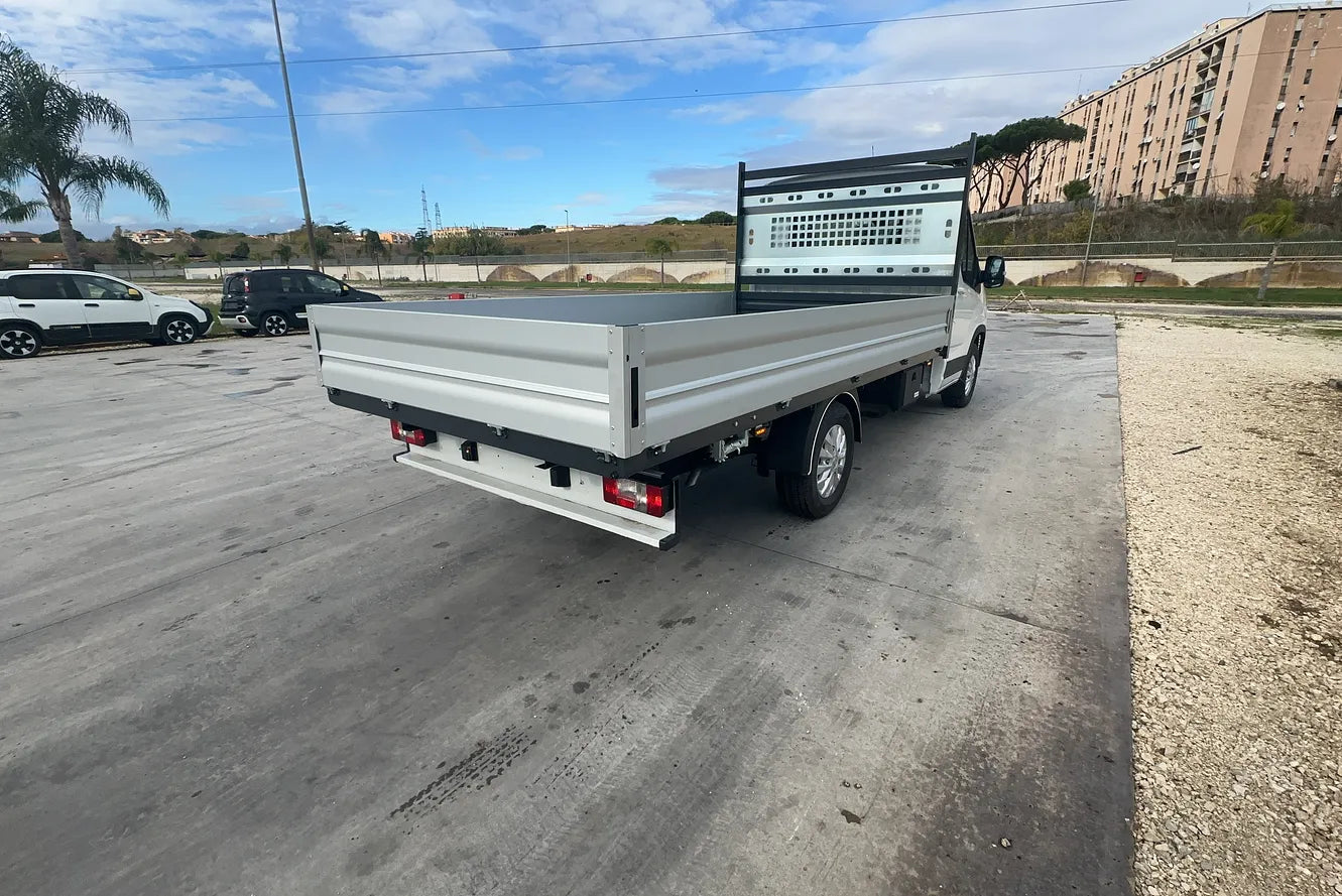 Maxus Deliver 9 Allestiti