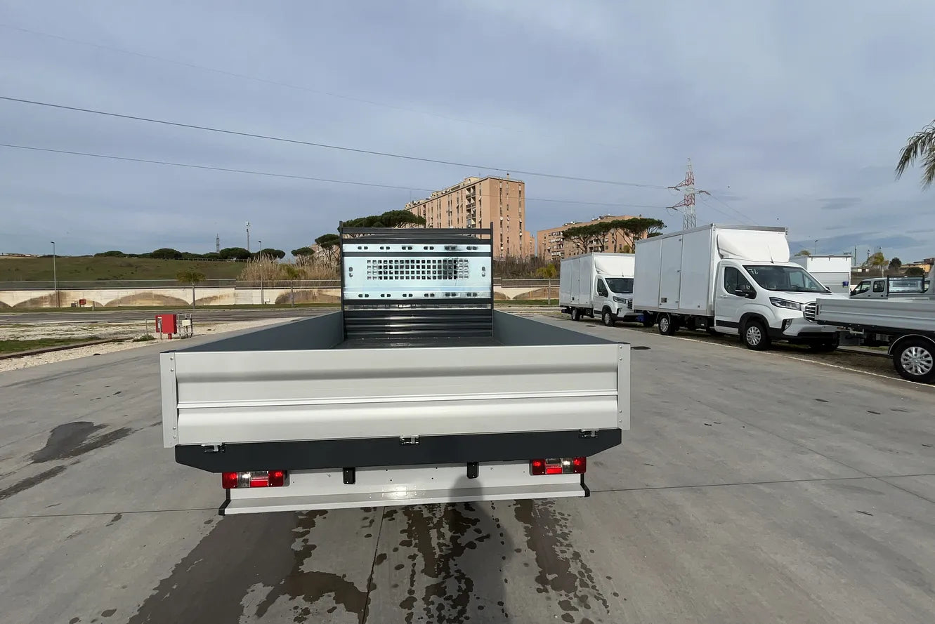 Maxus Deliver