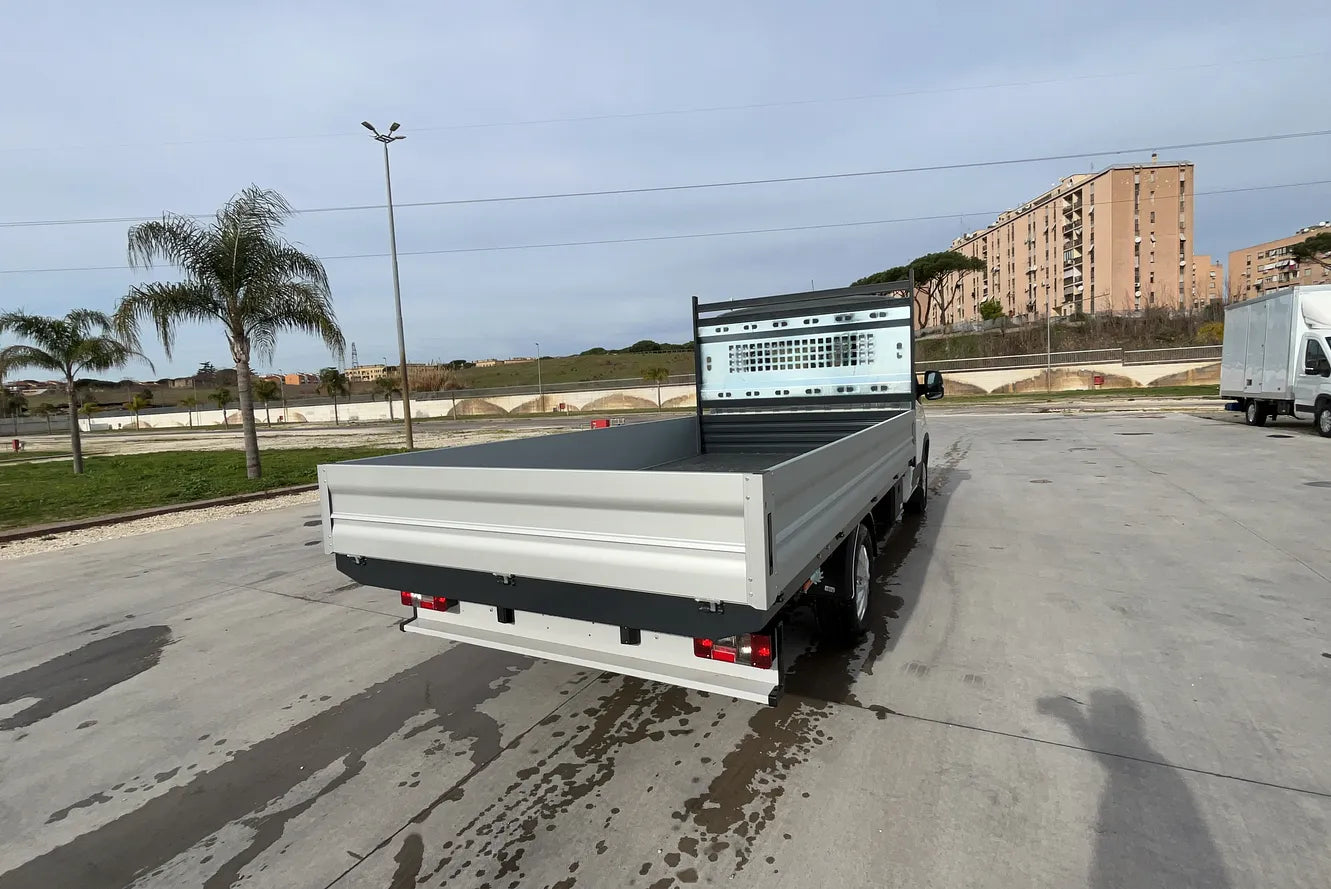 Maxus Deliver