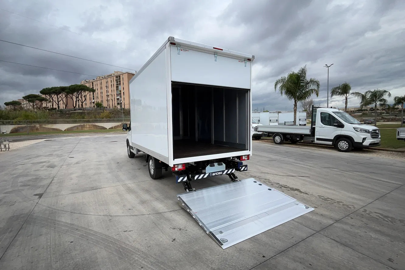 Maxus Deliver 9 Allestiti