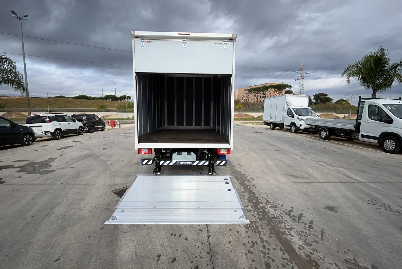 Maxus Deliver 9 Allestiti