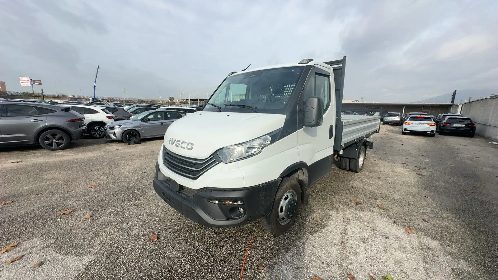 Iveco DAILY Cabinato